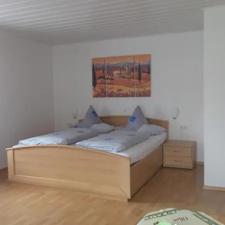 Gaestehaus Reither Bed and Breakfast 3*